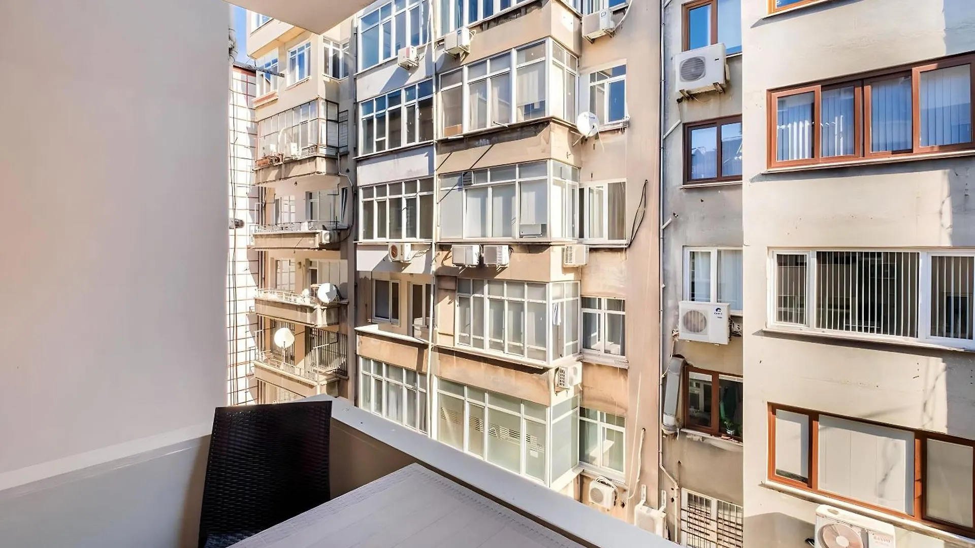 Erdem Daire İstanbul 0*,